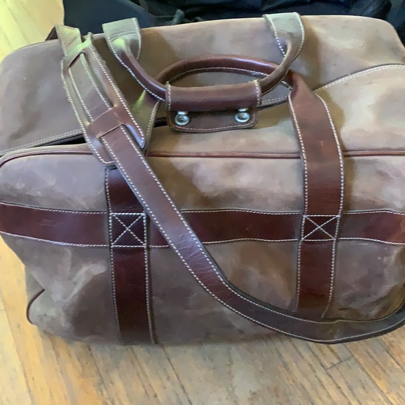 Roots Leather weekend bag. - Picture 3 of 8